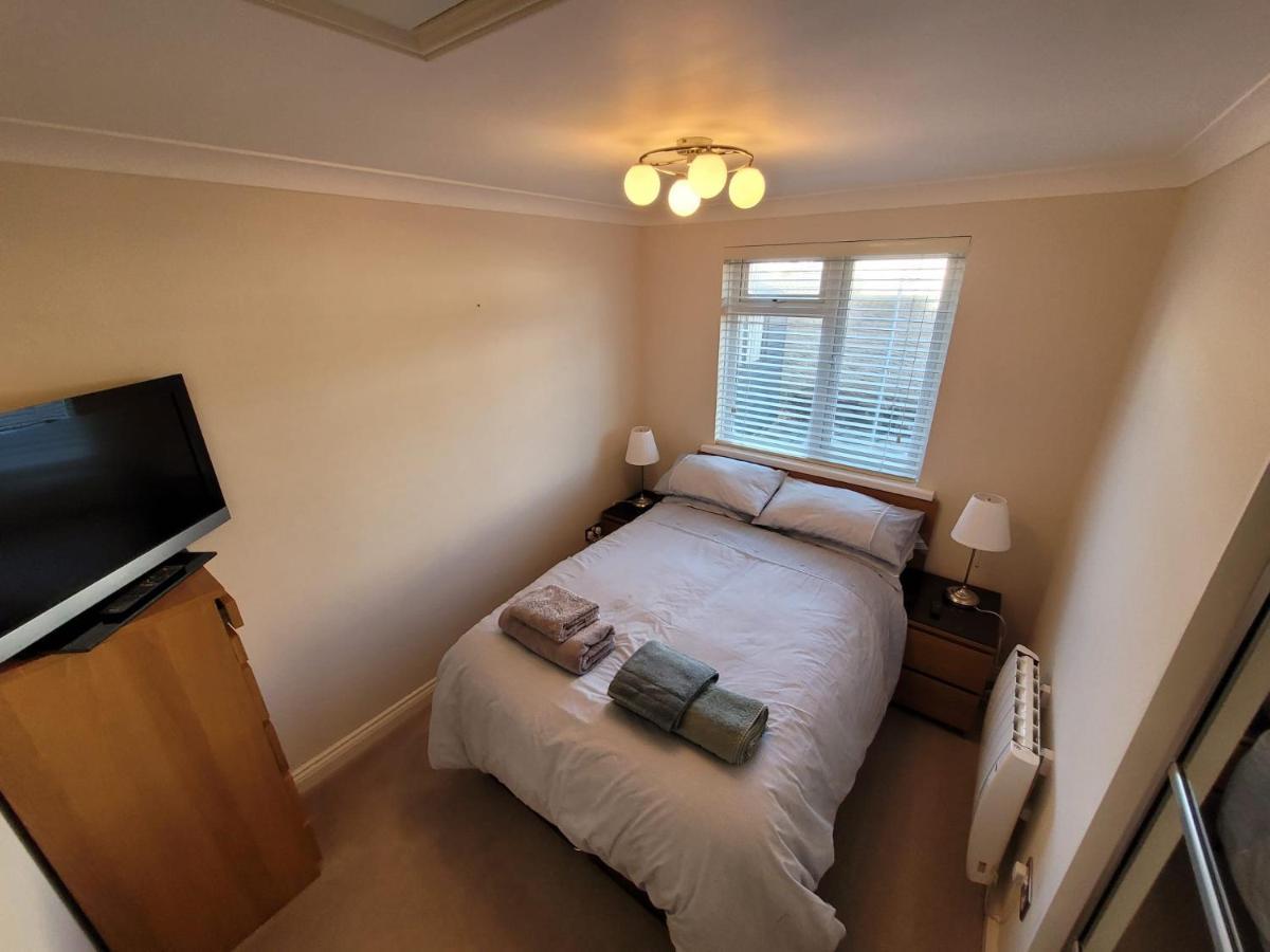 The Mumbles - Bungalow - 2 Bedrooms - Pet Friendly سوانسي المظهر الخارجي الصورة